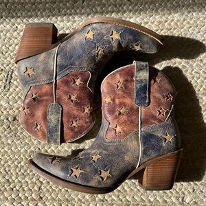 Dingo Star-Studded Ankle Boots in Brown and Blue